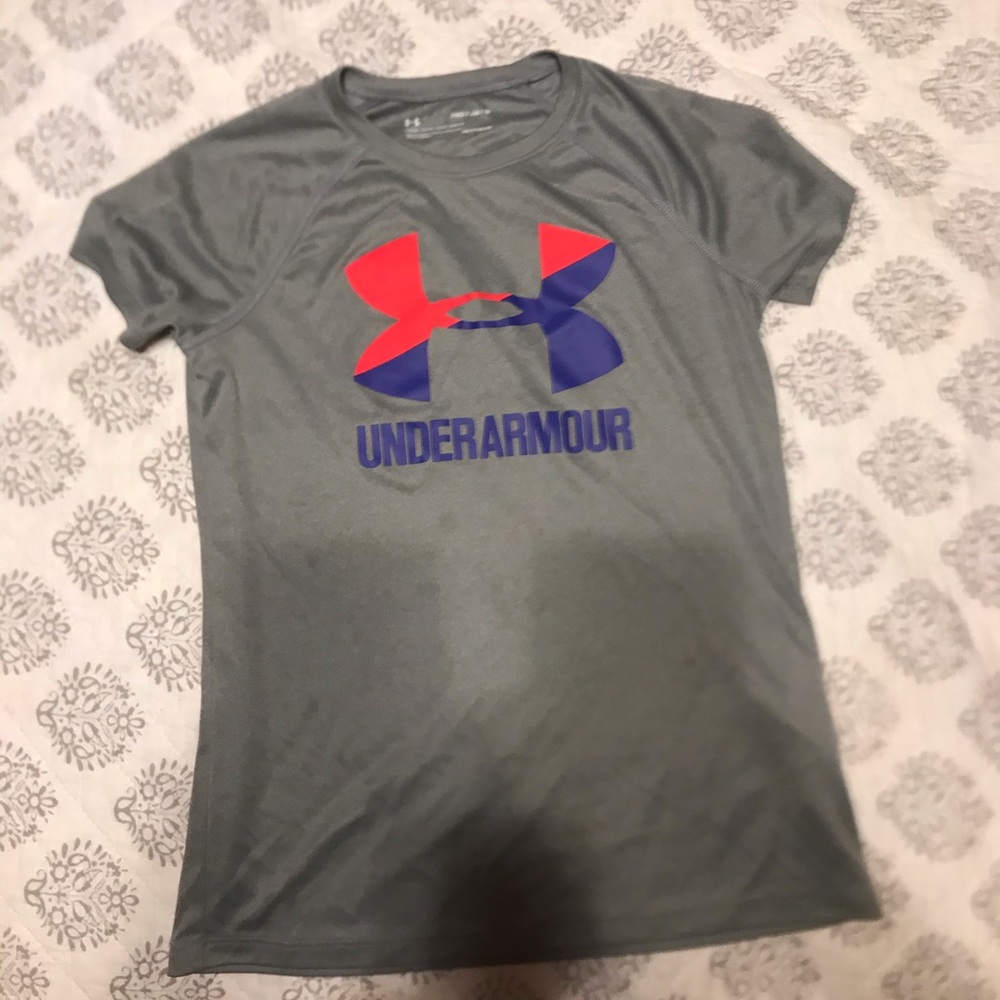Under armor shirt